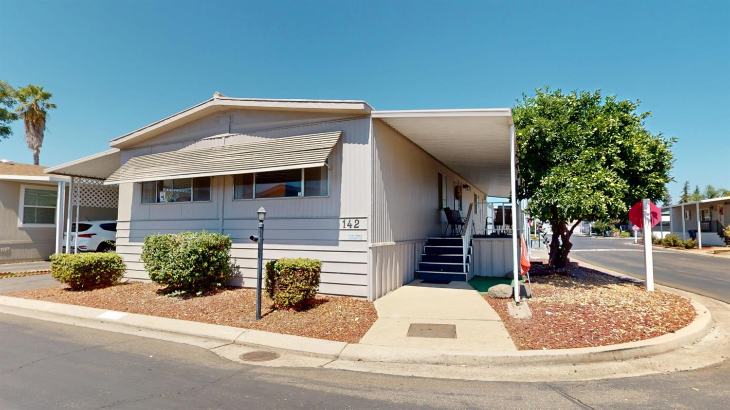 2621 Prescott Rd #142, Modesto, CA 95350