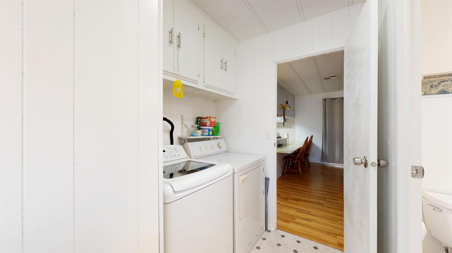 2621 Prescott Rd #142, Modesto, CA 95350
