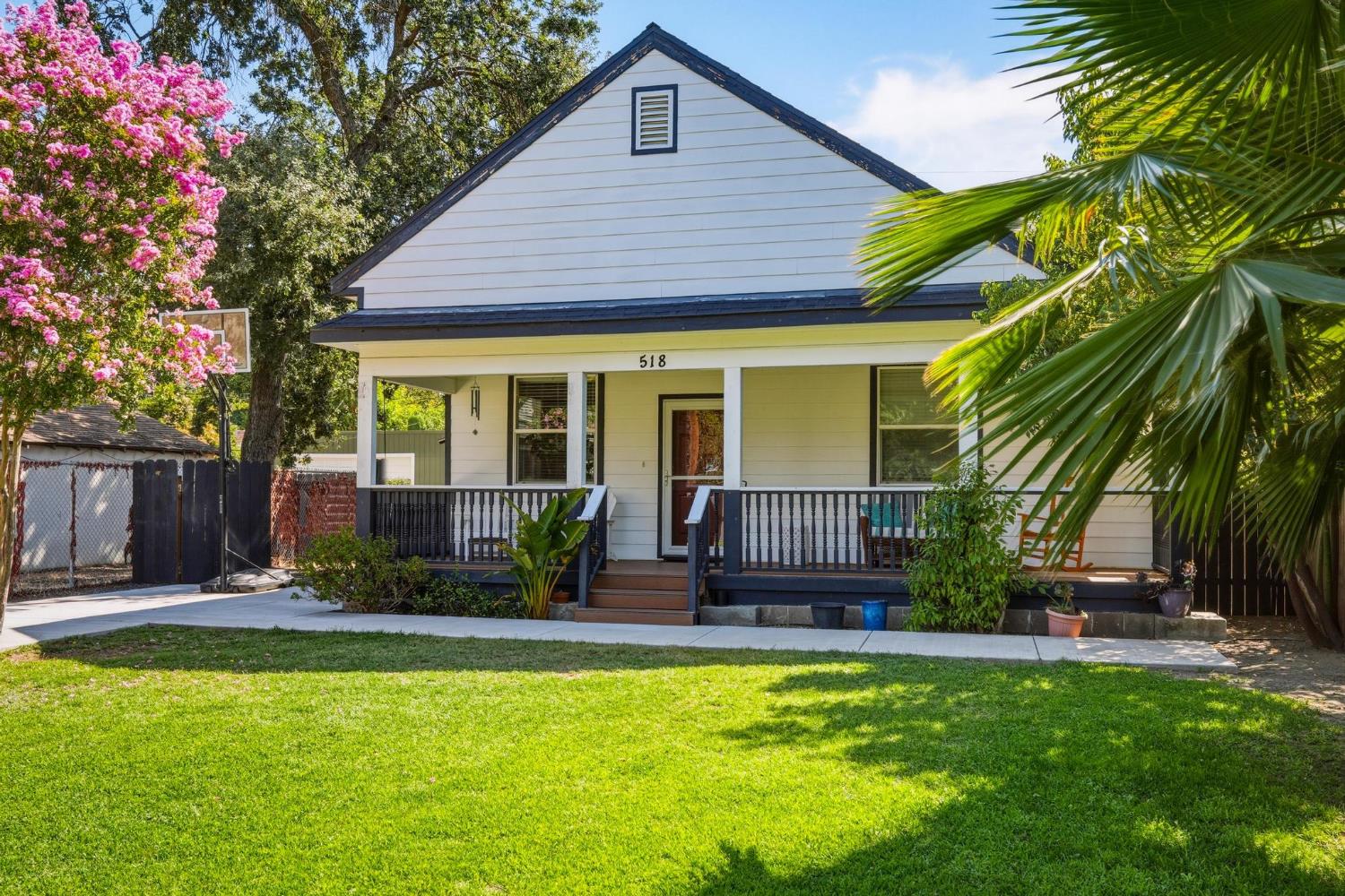 518 Johnson St, Modesto, CA 95354
