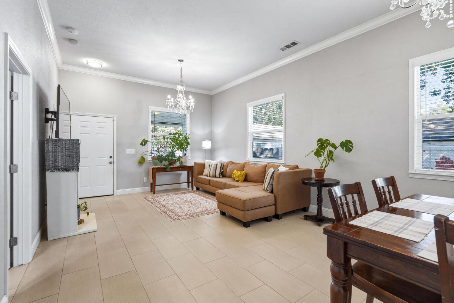 518 Johnson St, Modesto, CA 95354