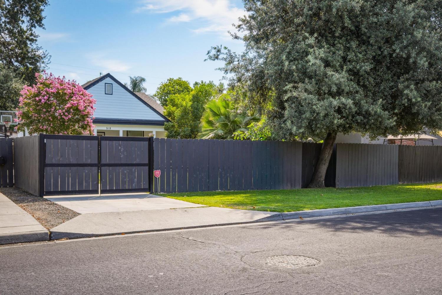 518 Johnson St, Modesto, CA 95354
