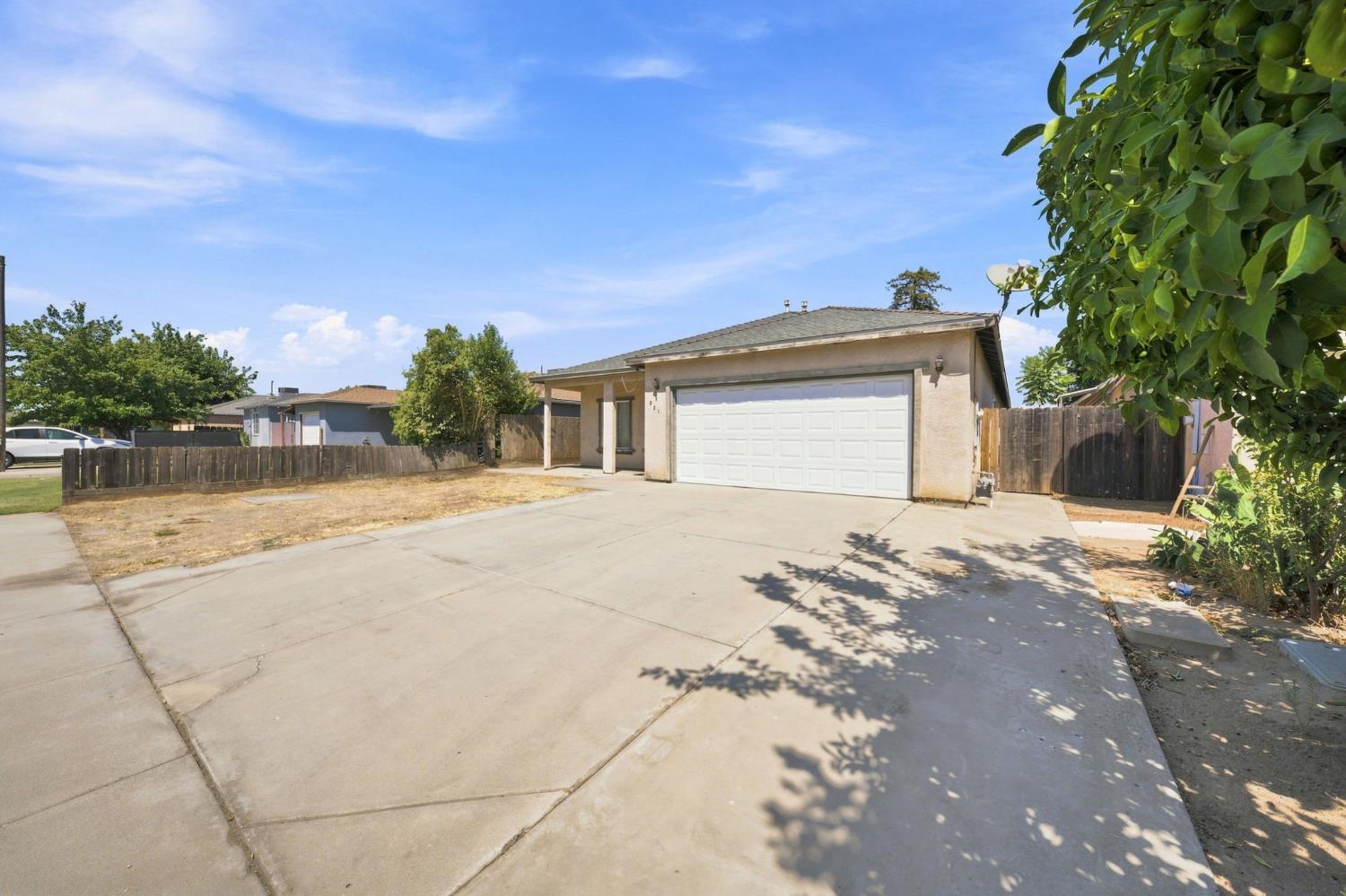 921 Udona Ln, Modesto, CA 95351