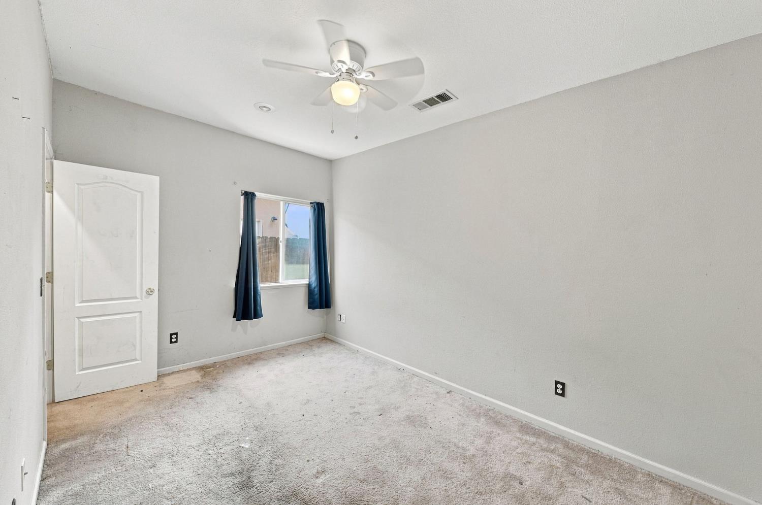921 Udona Ln, Modesto, CA 95351