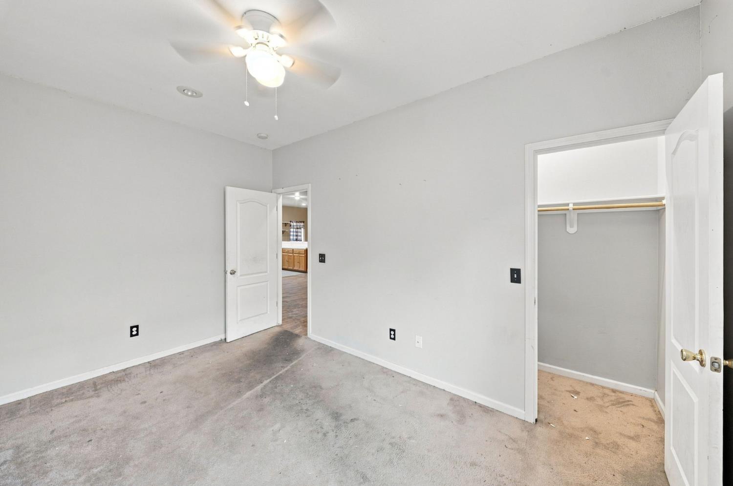 921 Udona Ln, Modesto, CA 95351