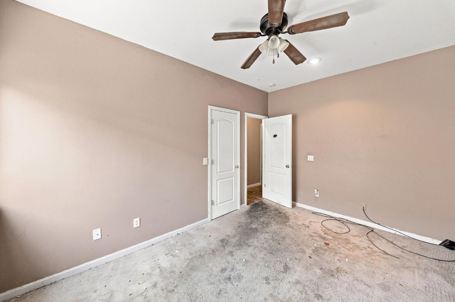 921 Udona Ln, Modesto, CA 95351