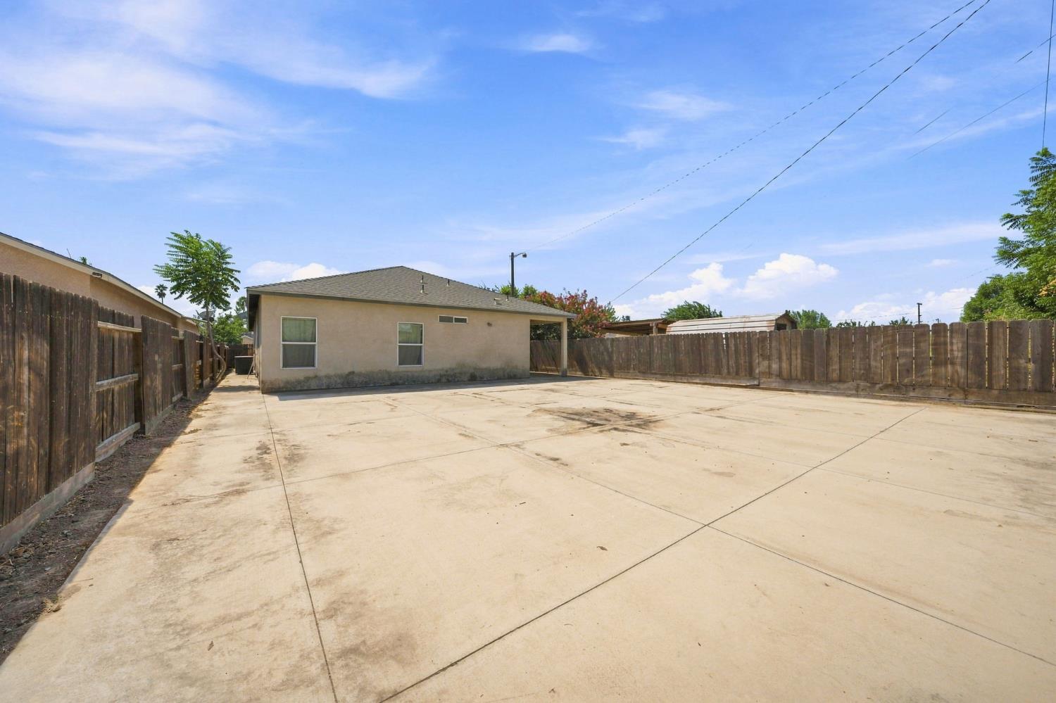 921 Udona Ln, Modesto, CA 95351