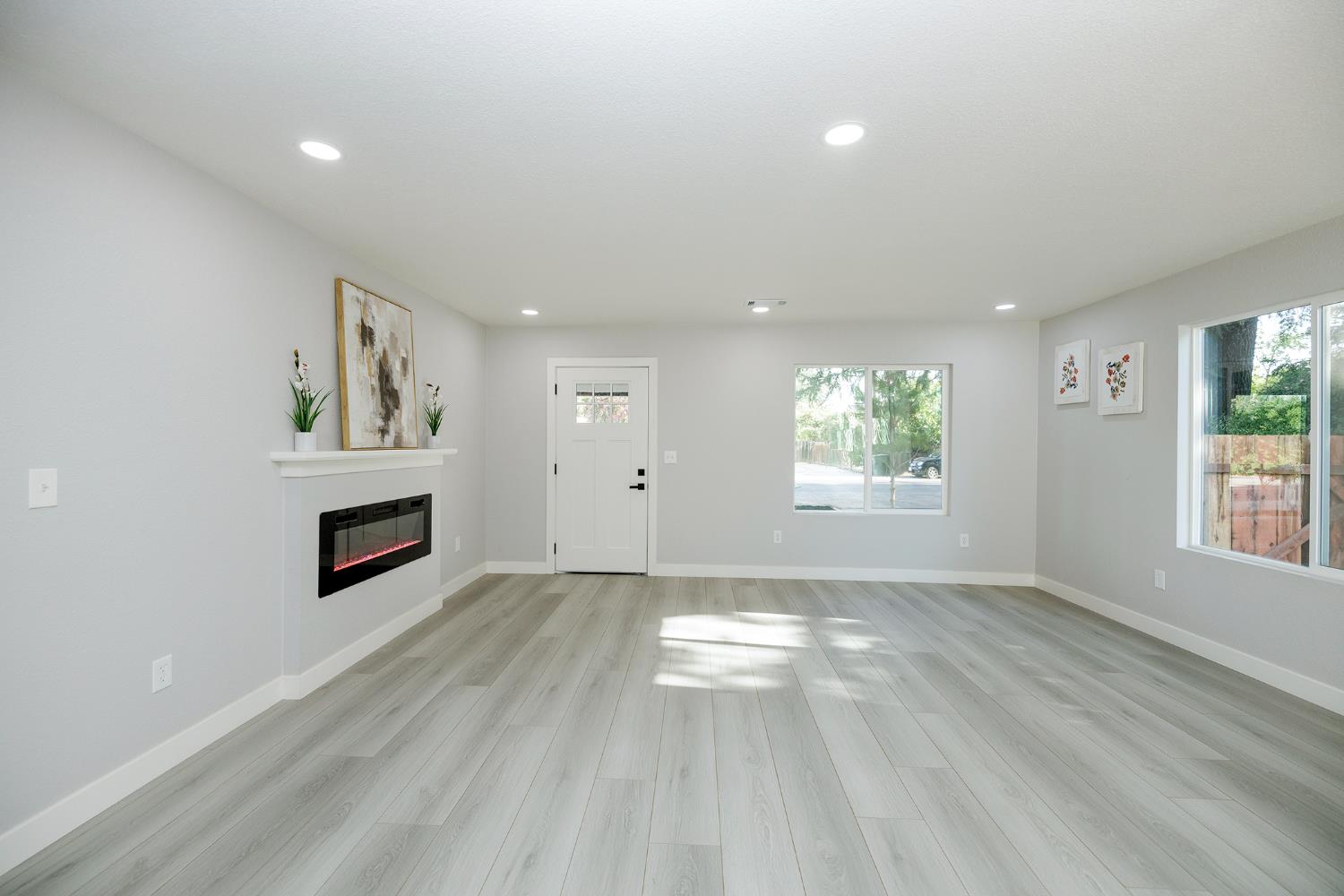 408 Palm Ave, Modesto, CA 95350