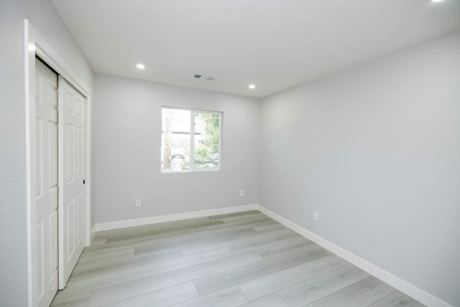 408 Palm Ave, Modesto, CA 95350