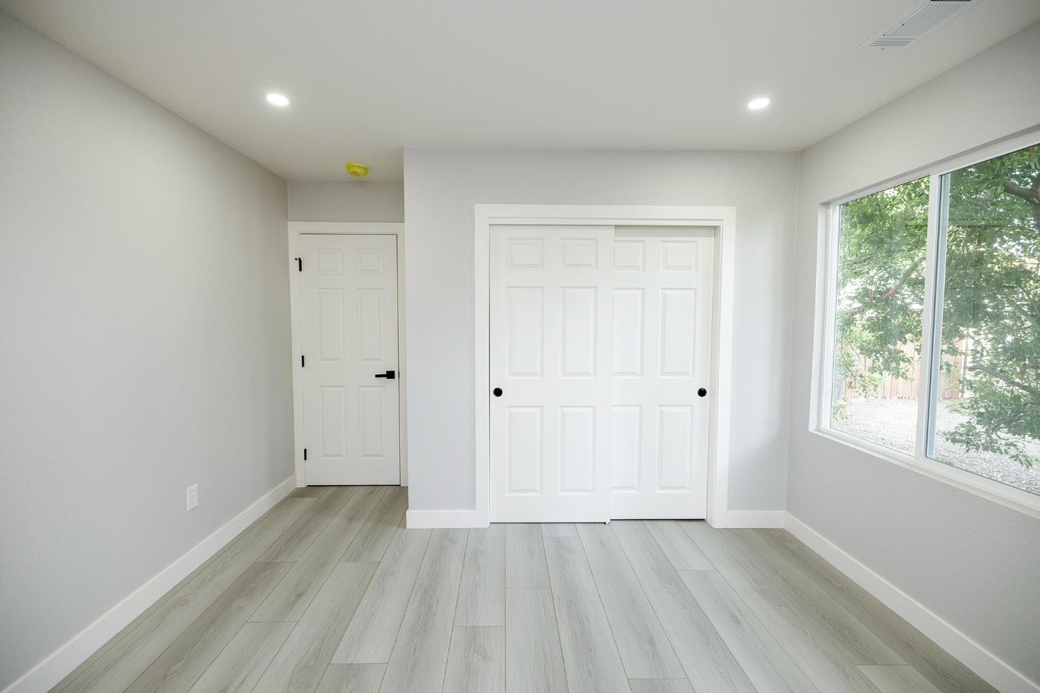 408 Palm Ave, Modesto, CA 95350