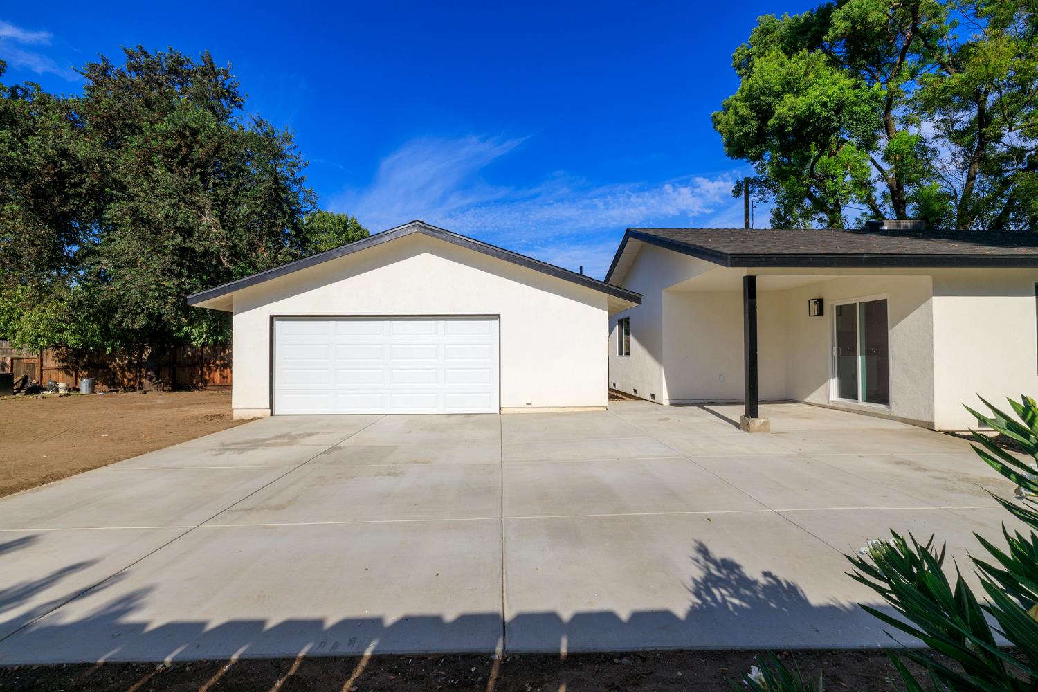 408 Palm Ave, Modesto, CA 95350