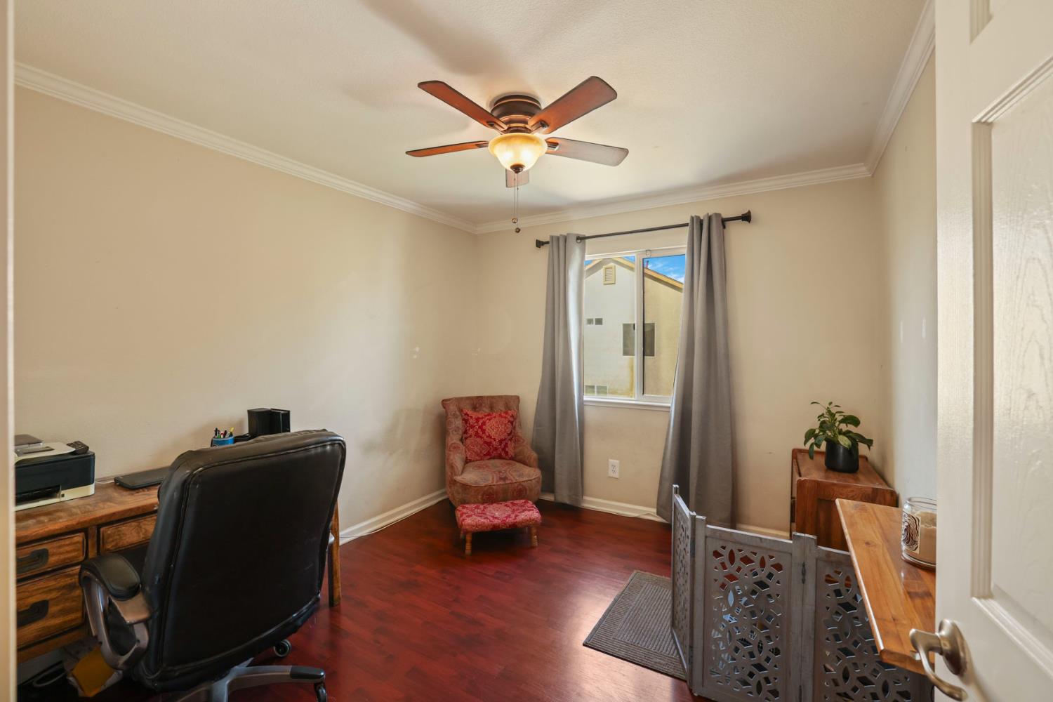 201 WATERS EDGE Dr, Waterford, CA 95386