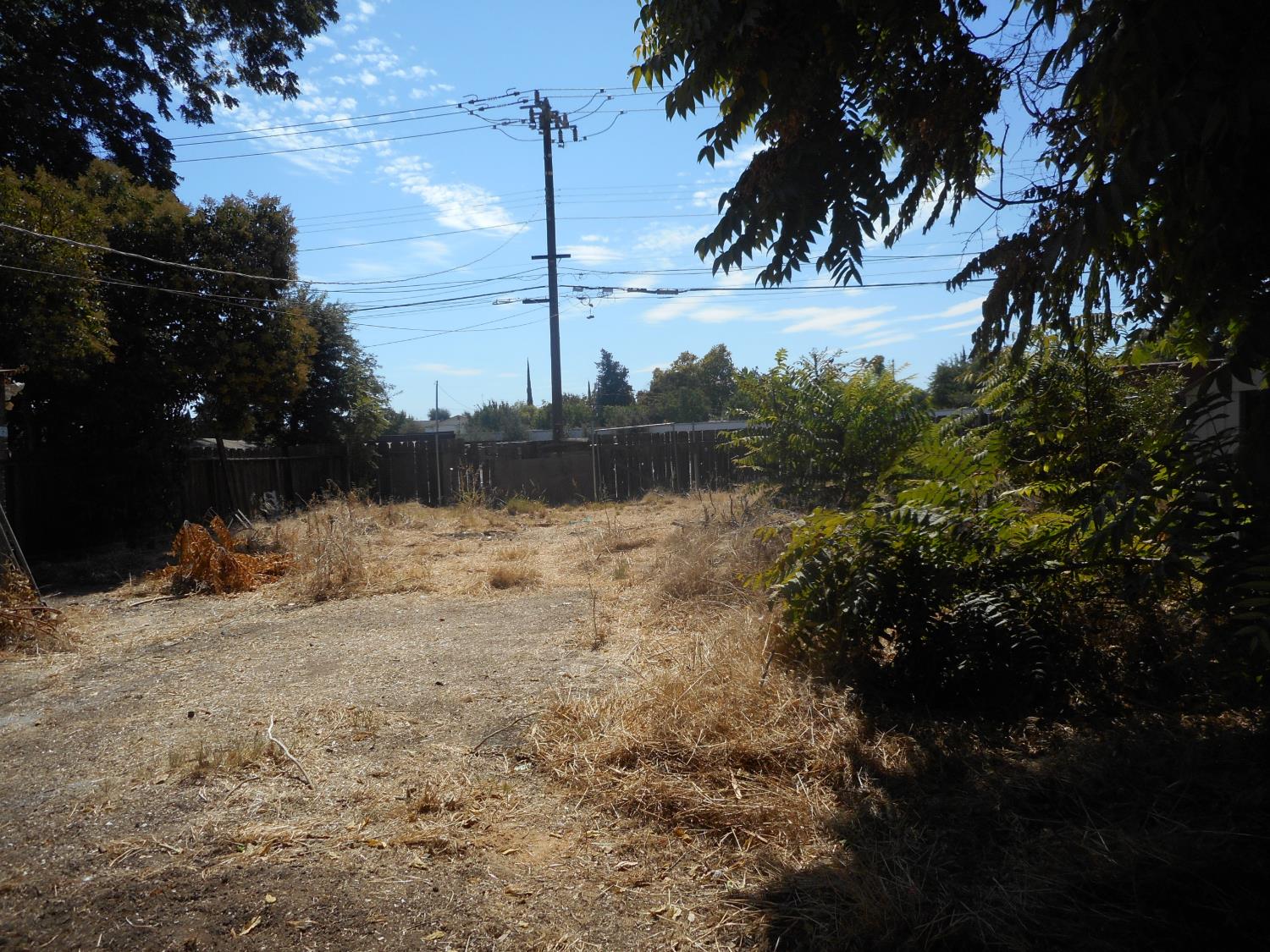 52 W 25 St, Merced, CA 95340