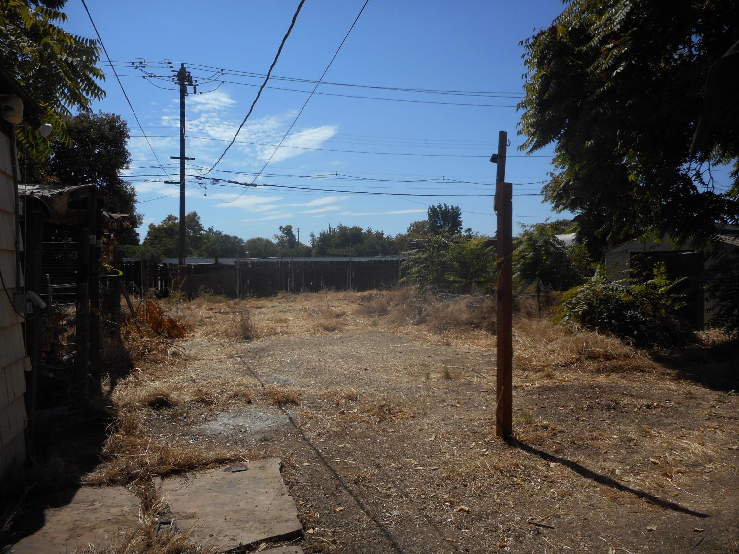 52 W 25 St, Merced, CA 95340