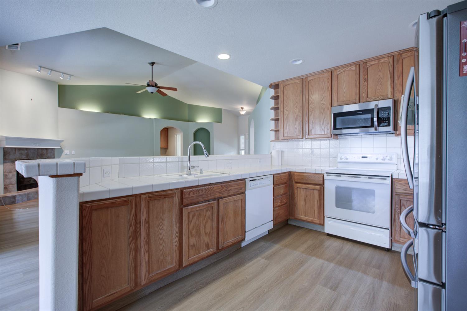 1065 Mallard Dr, Merced, CA 95340