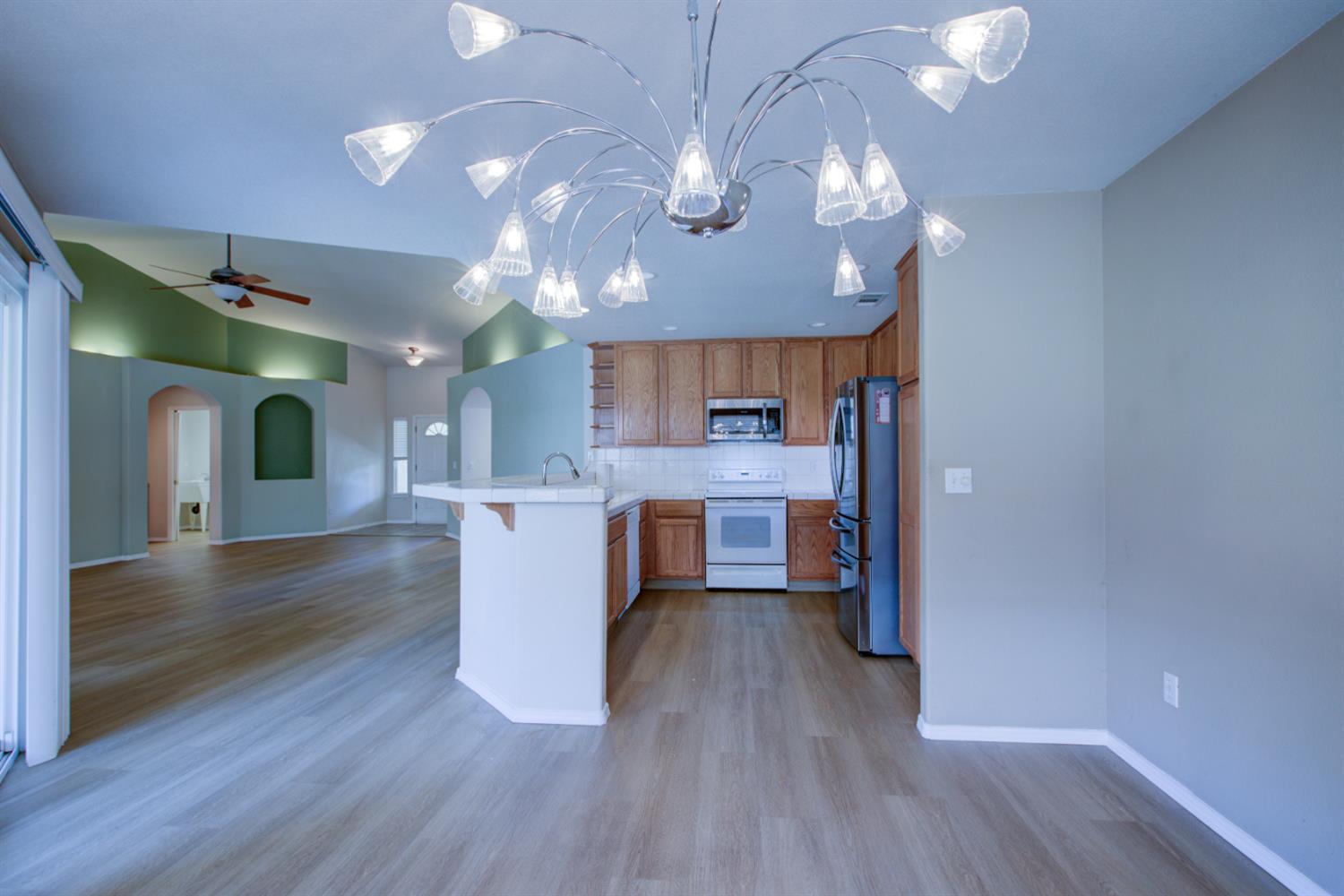 1065 Mallard Dr, Merced, CA 95340