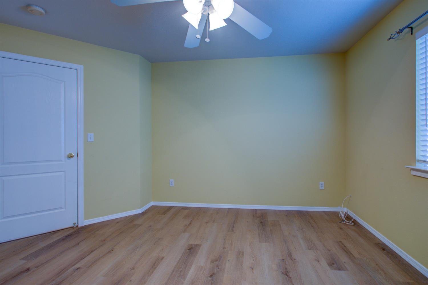 1065 Mallard Dr, Merced, CA 95340
