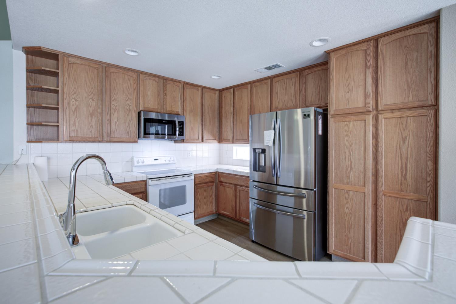 1065 Mallard Dr, Merced, CA 95340