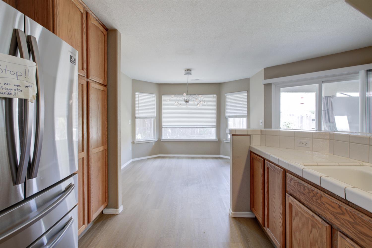 1065 Mallard Dr, Merced, CA 95340