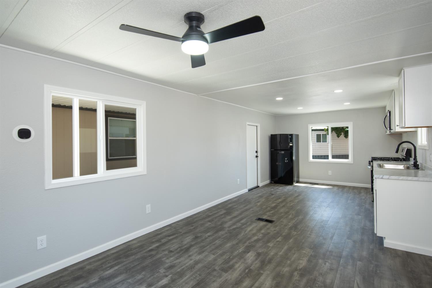900 Old Stockton Rd #201, Oakdale, CA 95361