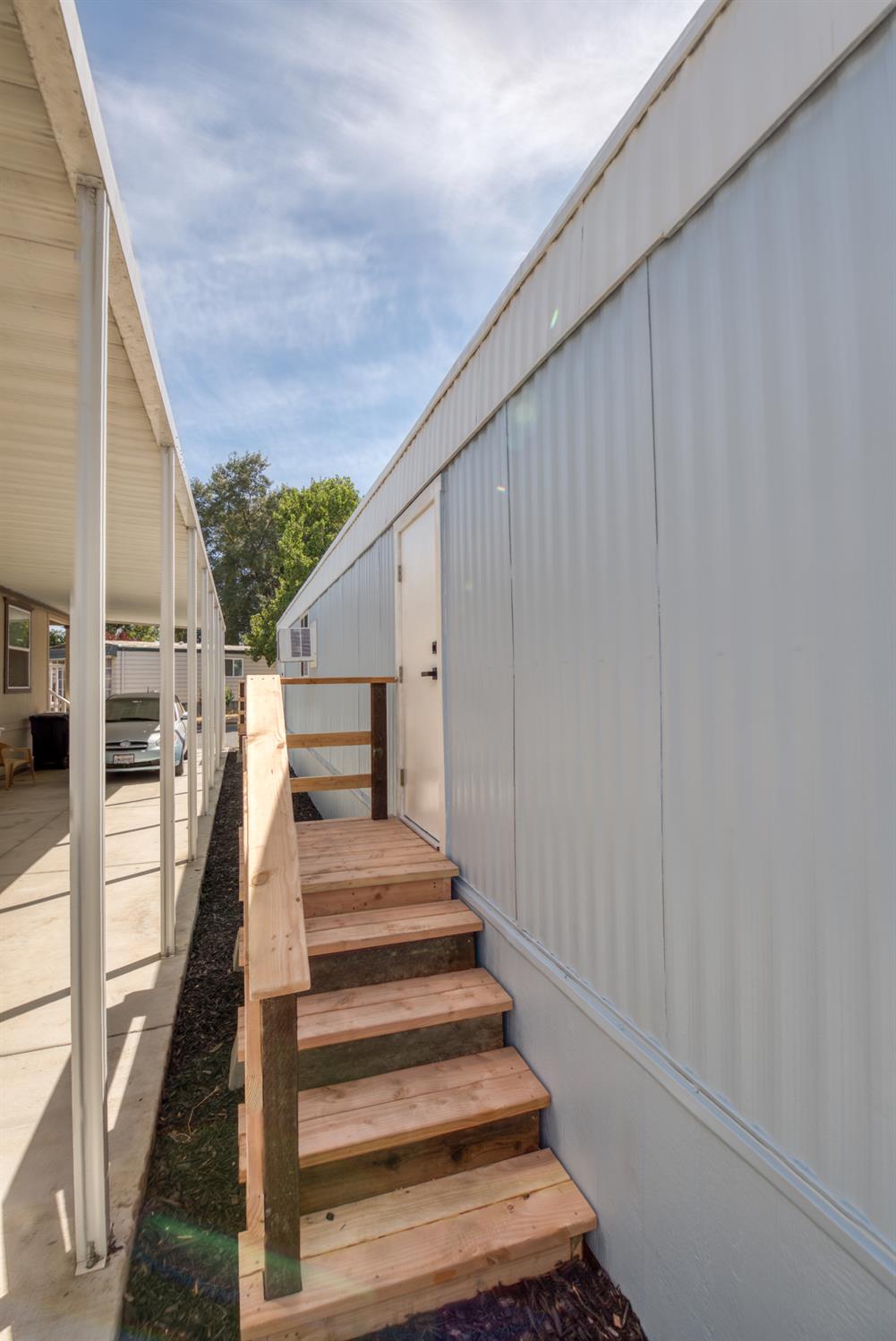 900 Old Stockton Rd #201, Oakdale, CA 95361