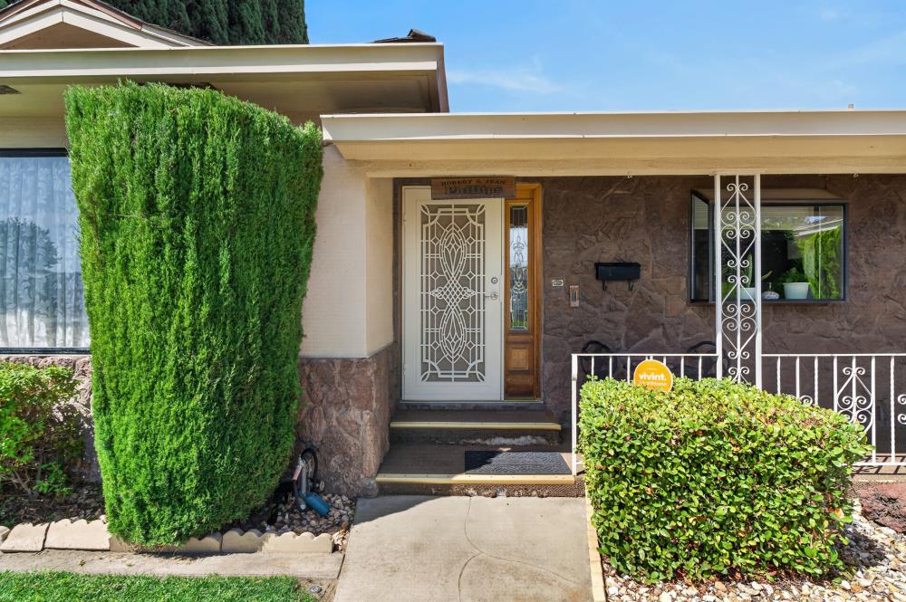373 Concord Ct, Manteca, CA 95336