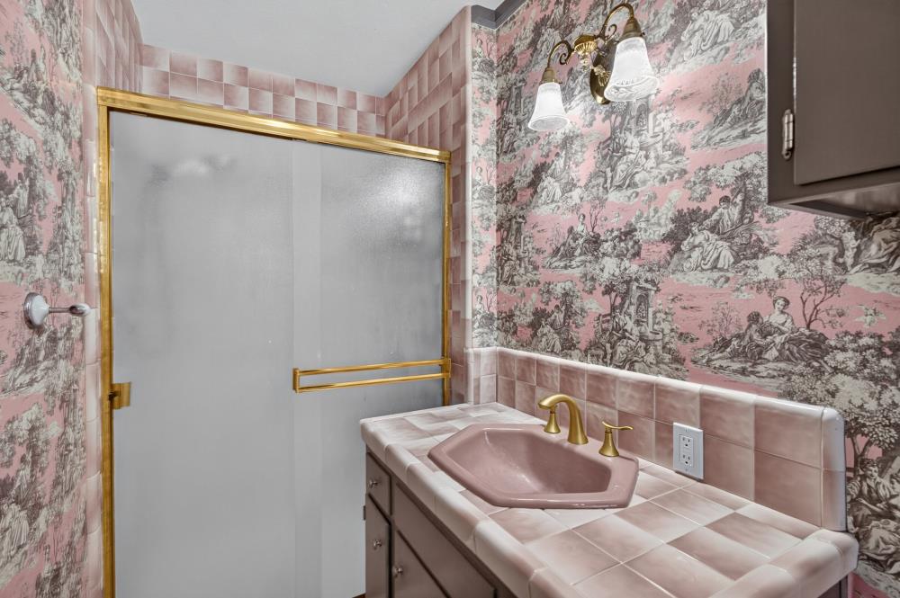 373 Concord Ct, Manteca, CA 95336