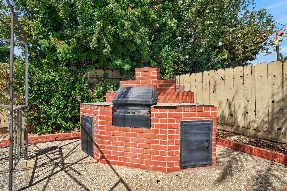 373 Concord Ct, Manteca, CA 95336