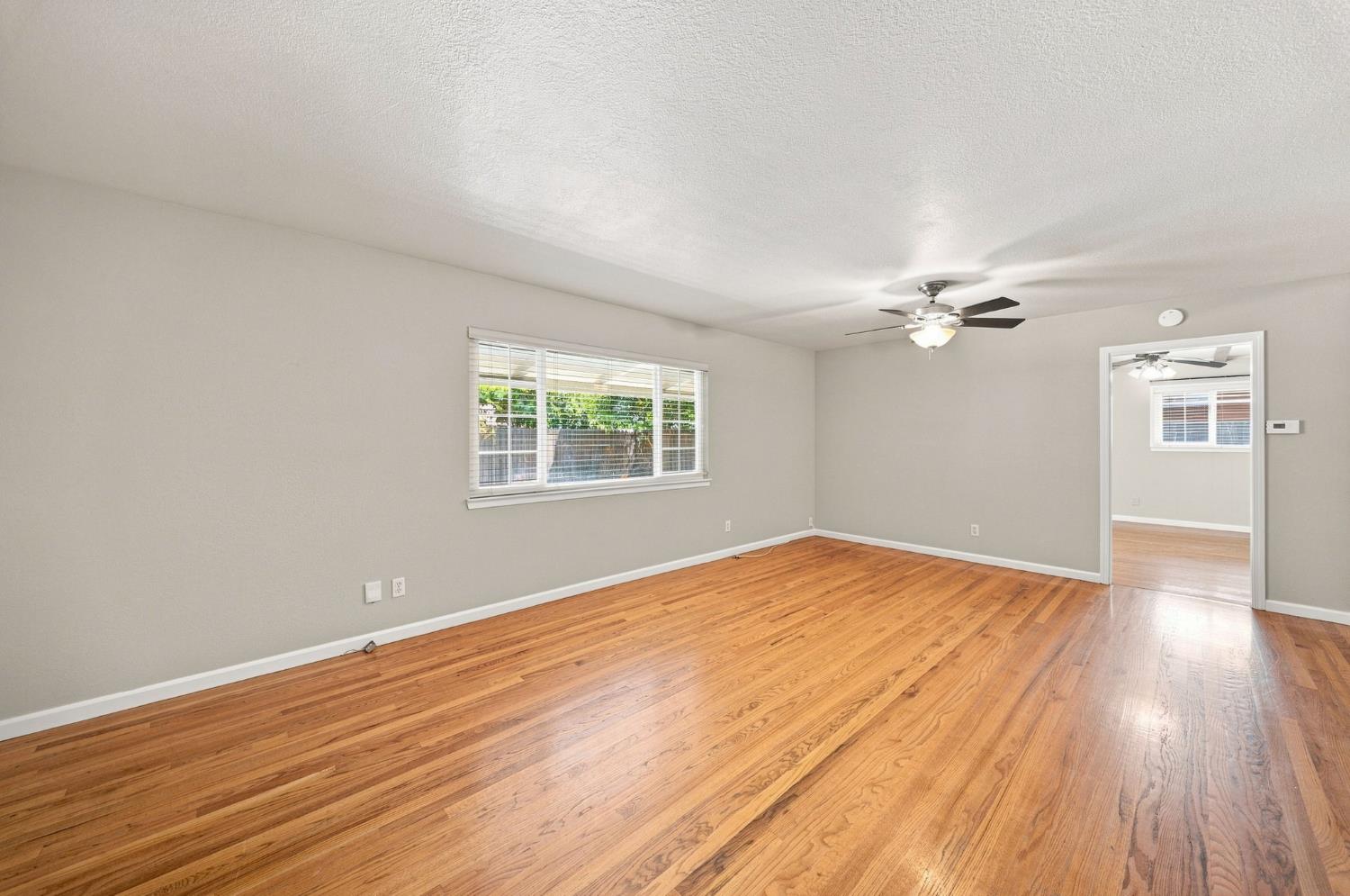 2800 Westchester Ln, Modesto, CA 95350