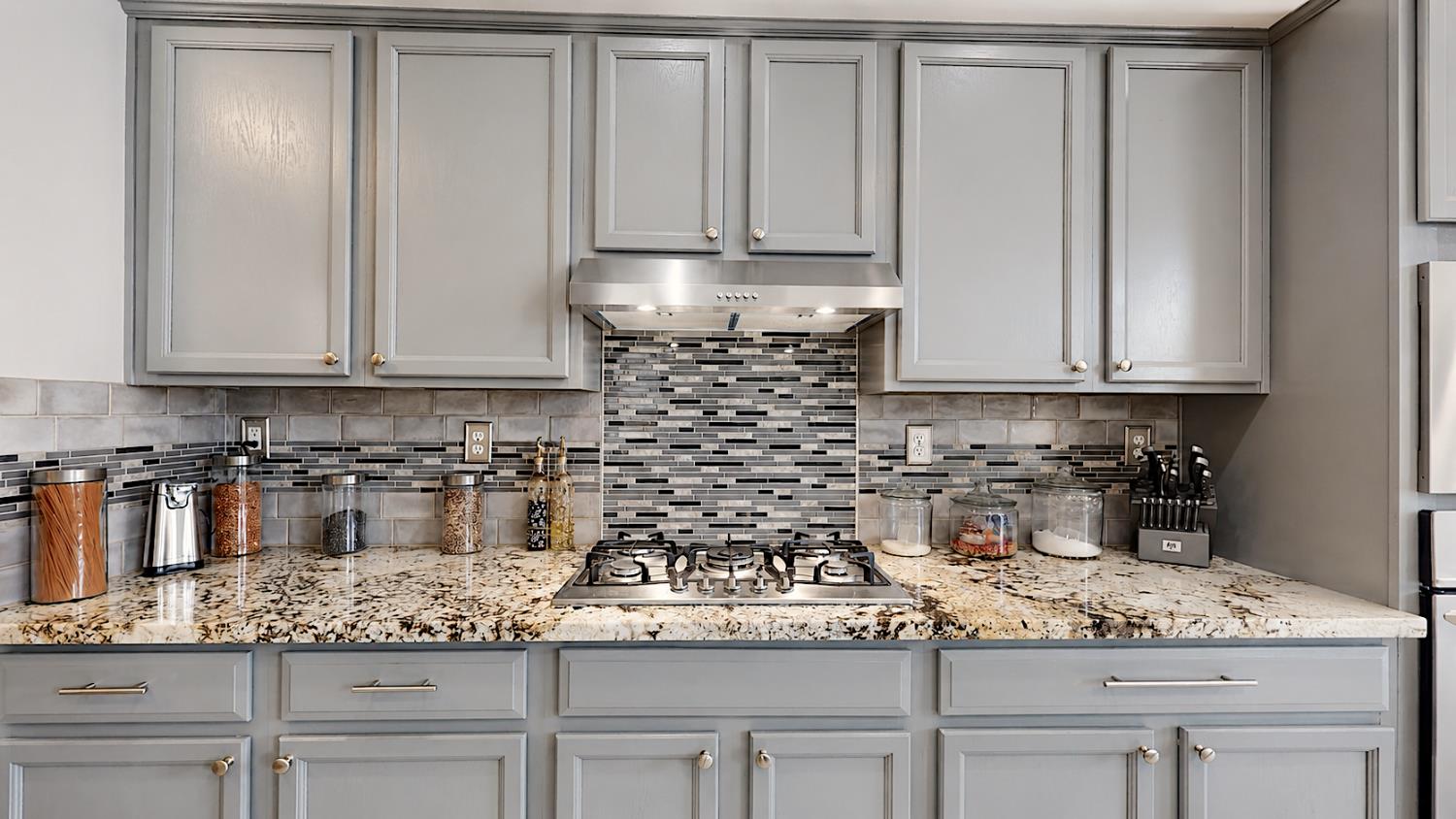 206 River Pointe Dr, Waterford, CA 95386