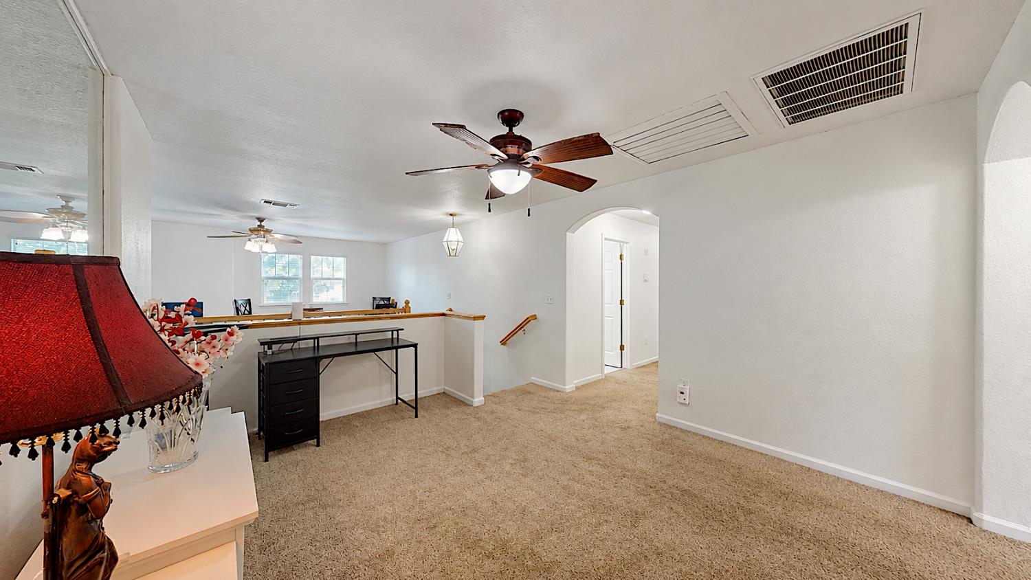 206 River Pointe Dr, Waterford, CA 95386