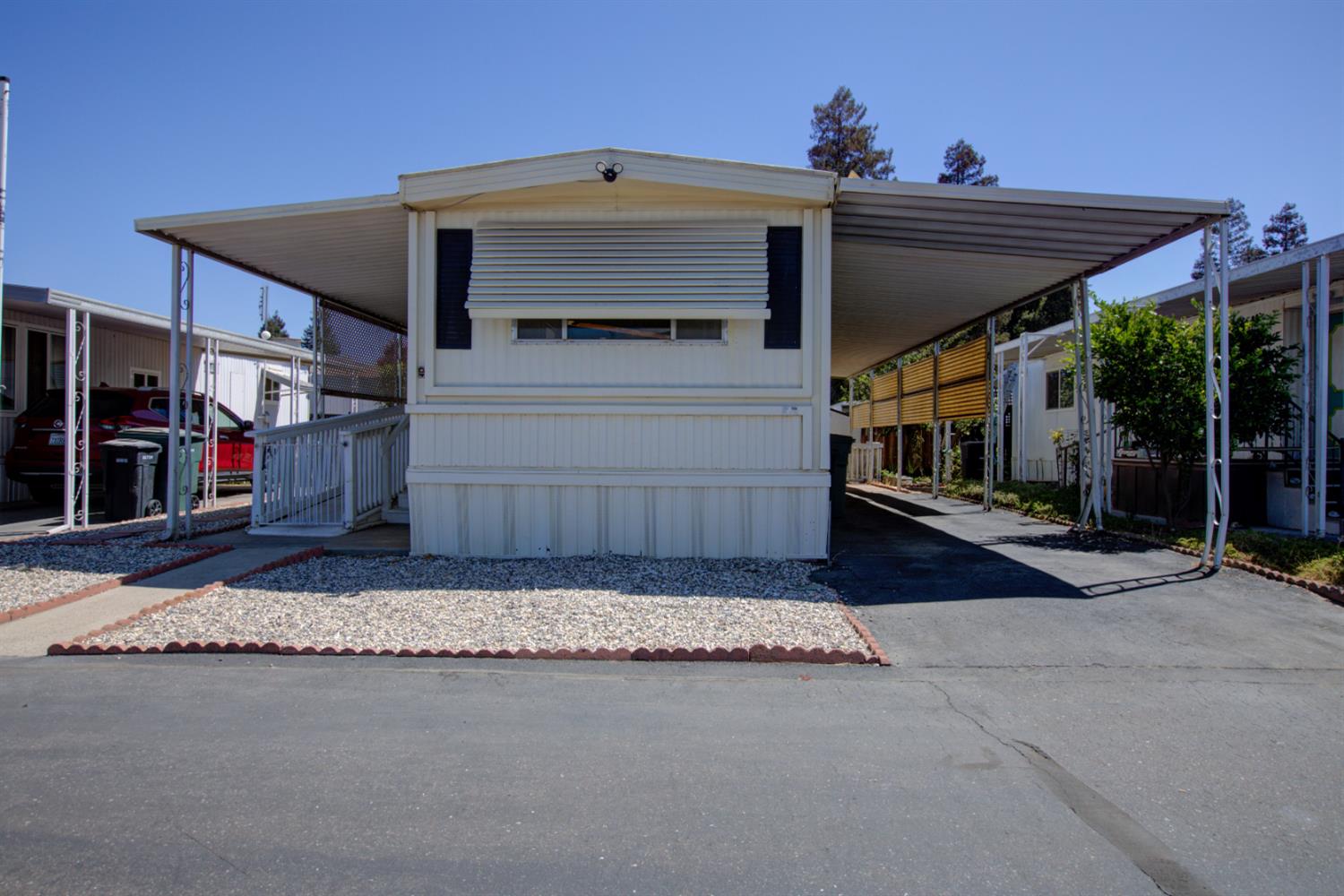 2107 Patterson Rd #9, Riverbank, CA 95367