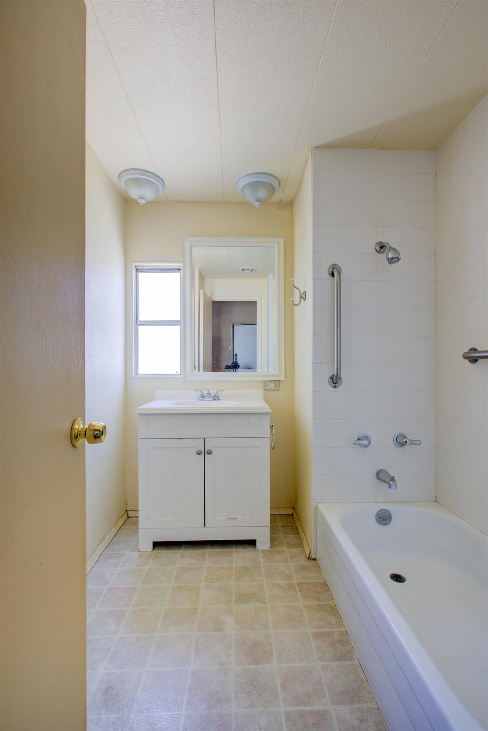 2107 Patterson Rd #9, Riverbank, CA 95367