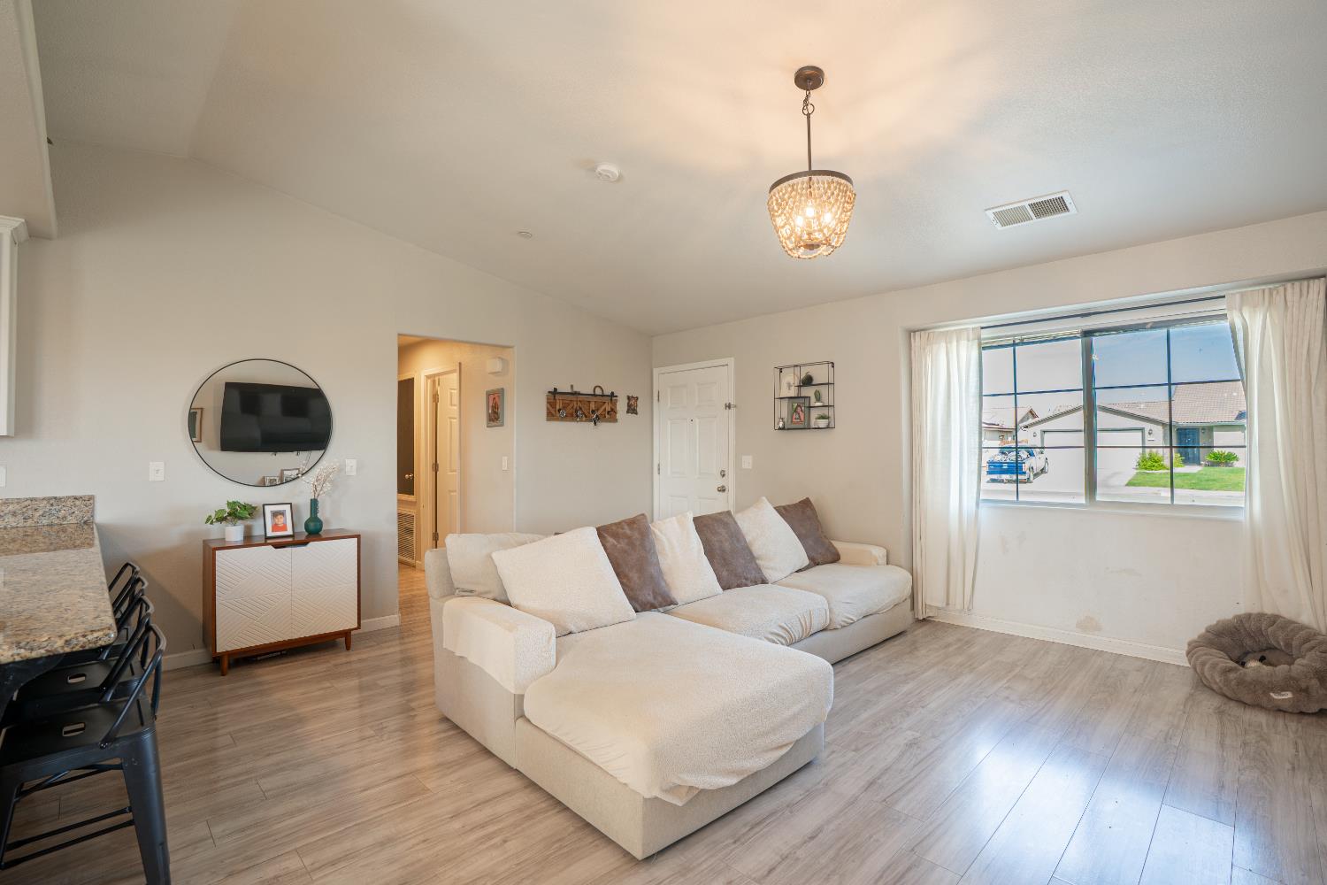 2172 Tatum Ave, Dos Palos, CA 93620