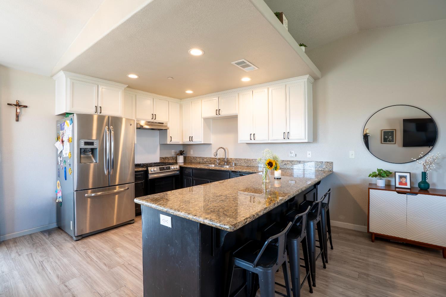 2172 Tatum Ave, Dos Palos, CA 93620