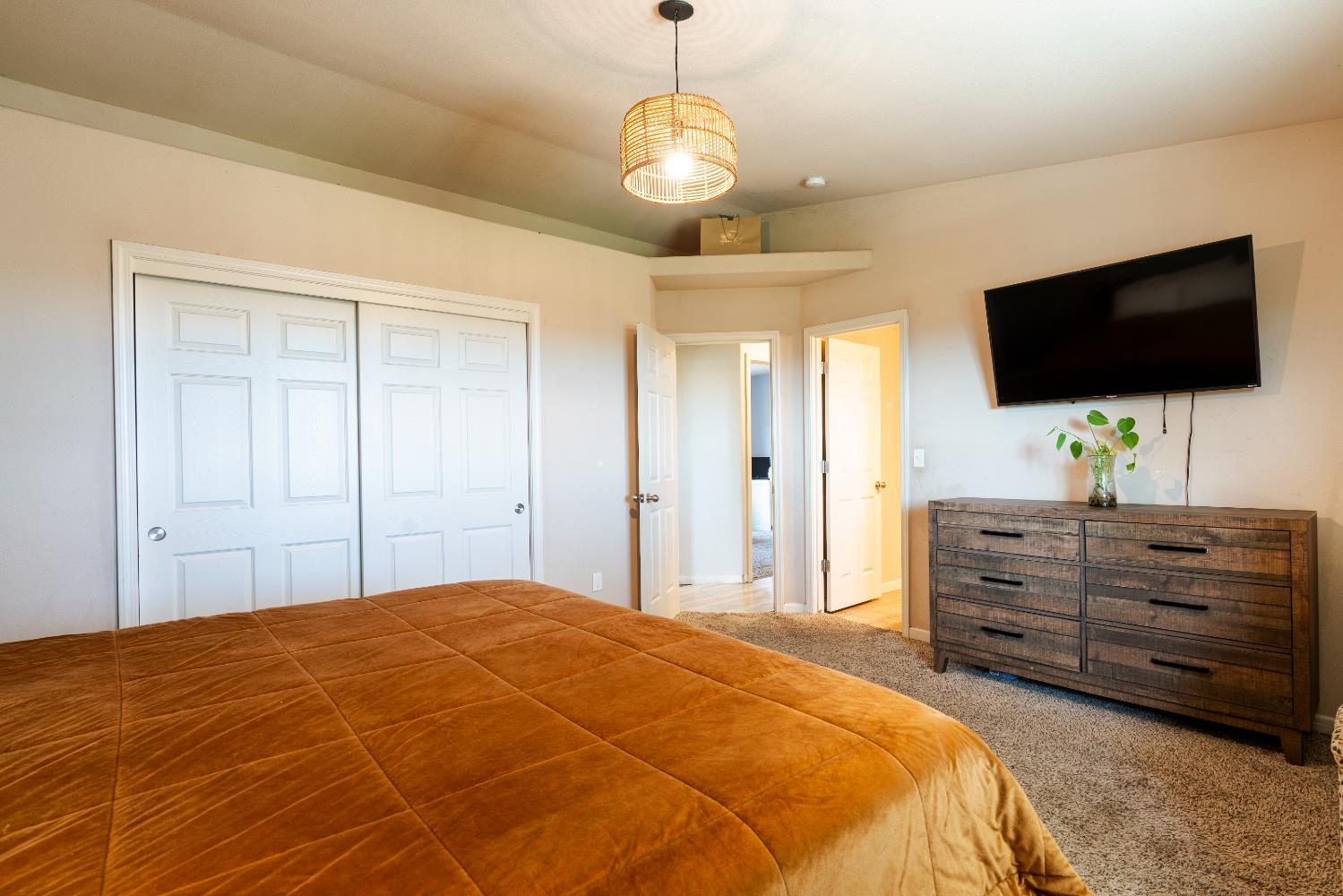2172 Tatum Ave, Dos Palos, CA 93620