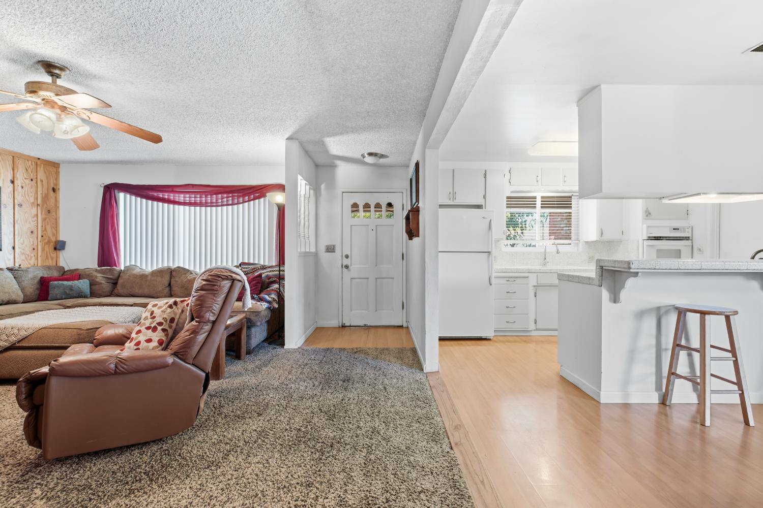 2016 Shushan Dr, Ceres, CA 95307
