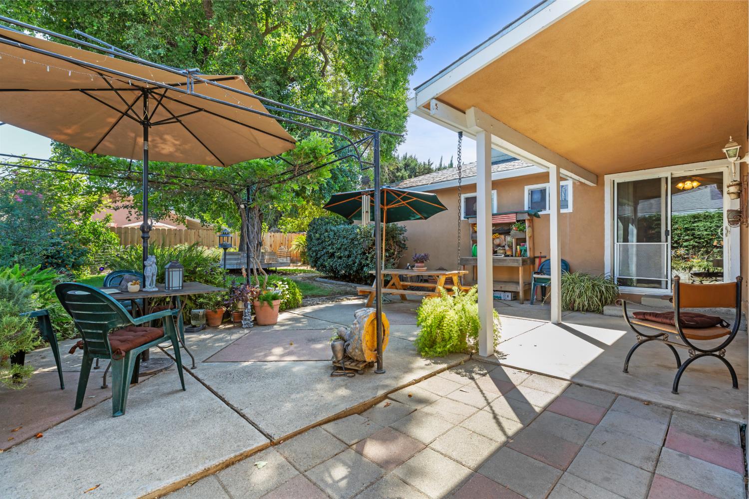 2016 Shushan Dr, Ceres, CA 95307