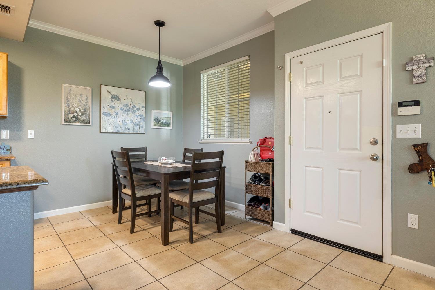 1360 Shady Ln #333, Turlock, CA 95382