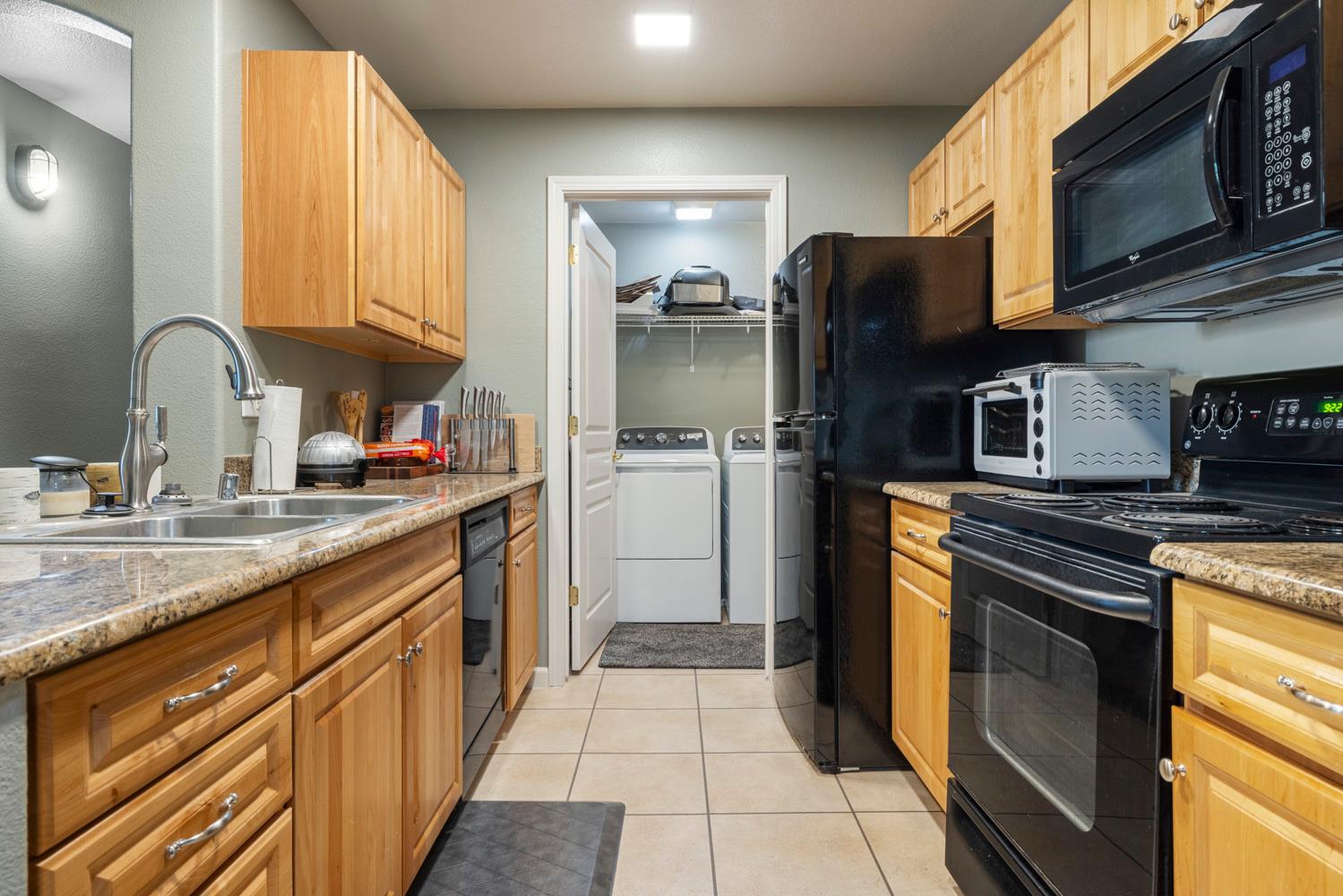 1360 Shady Ln #333, Turlock, CA 95382