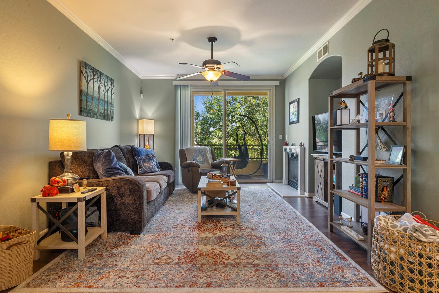 1360 Shady Ln #333, Turlock, CA 95382