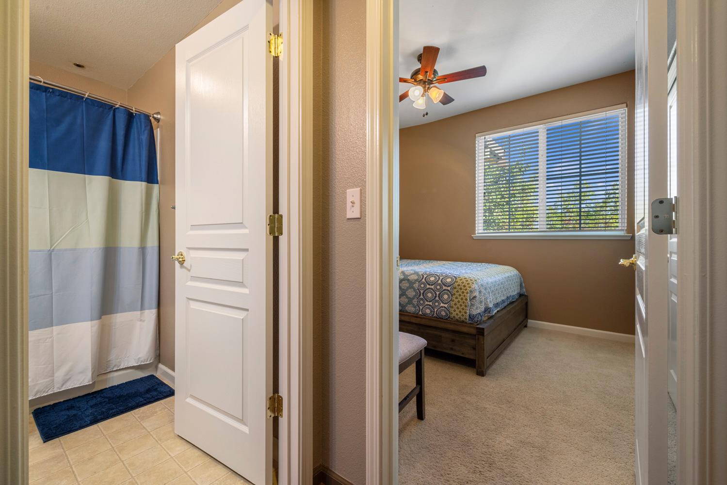 1360 Shady Ln #333, Turlock, CA 95382