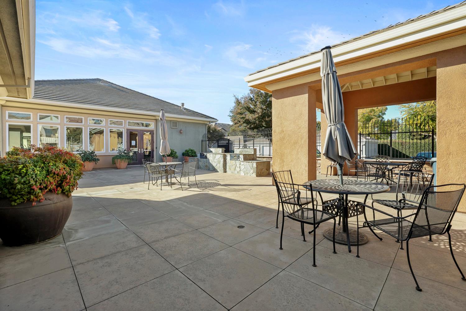 1360 Shady Ln #333, Turlock, CA 95382