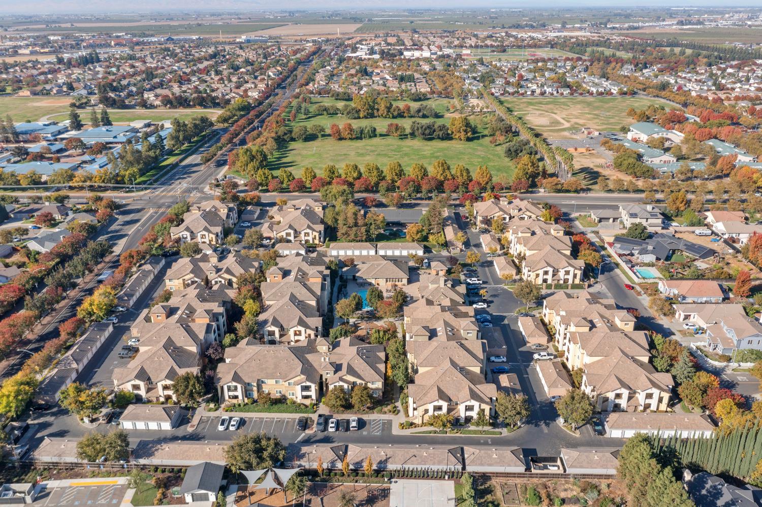 1360 Shady Ln #333, Turlock, CA 95382