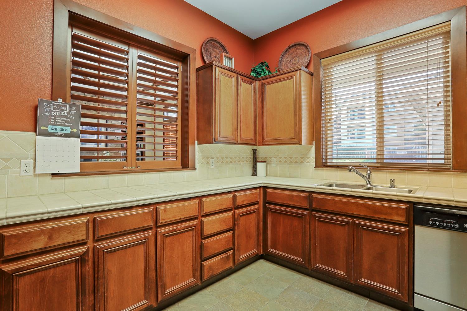 1360 Shady Ln #333, Turlock, CA 95382