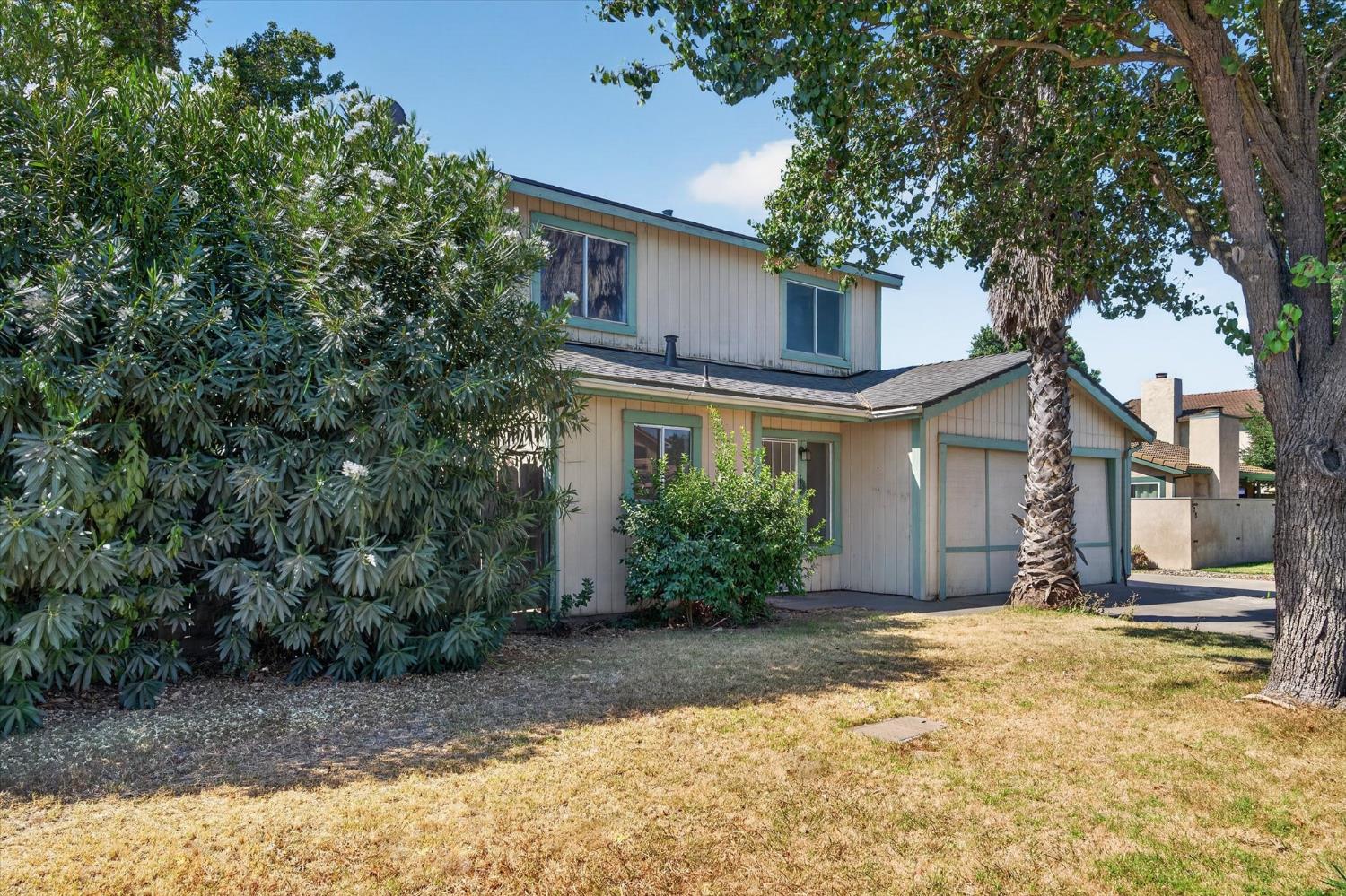 824 St Helena Pl, Modesto, CA 95356