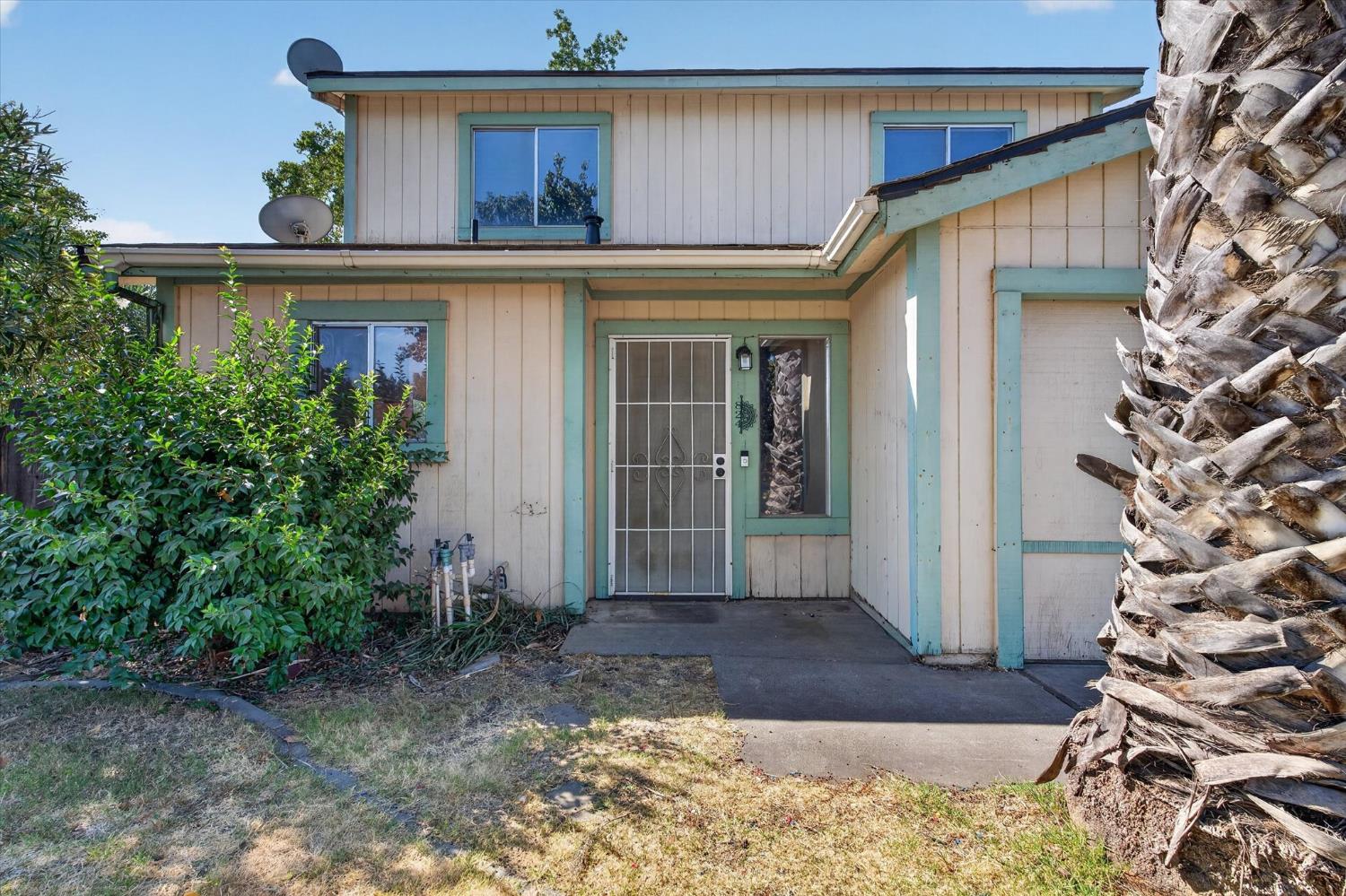824 St Helena Pl, Modesto, CA 95356