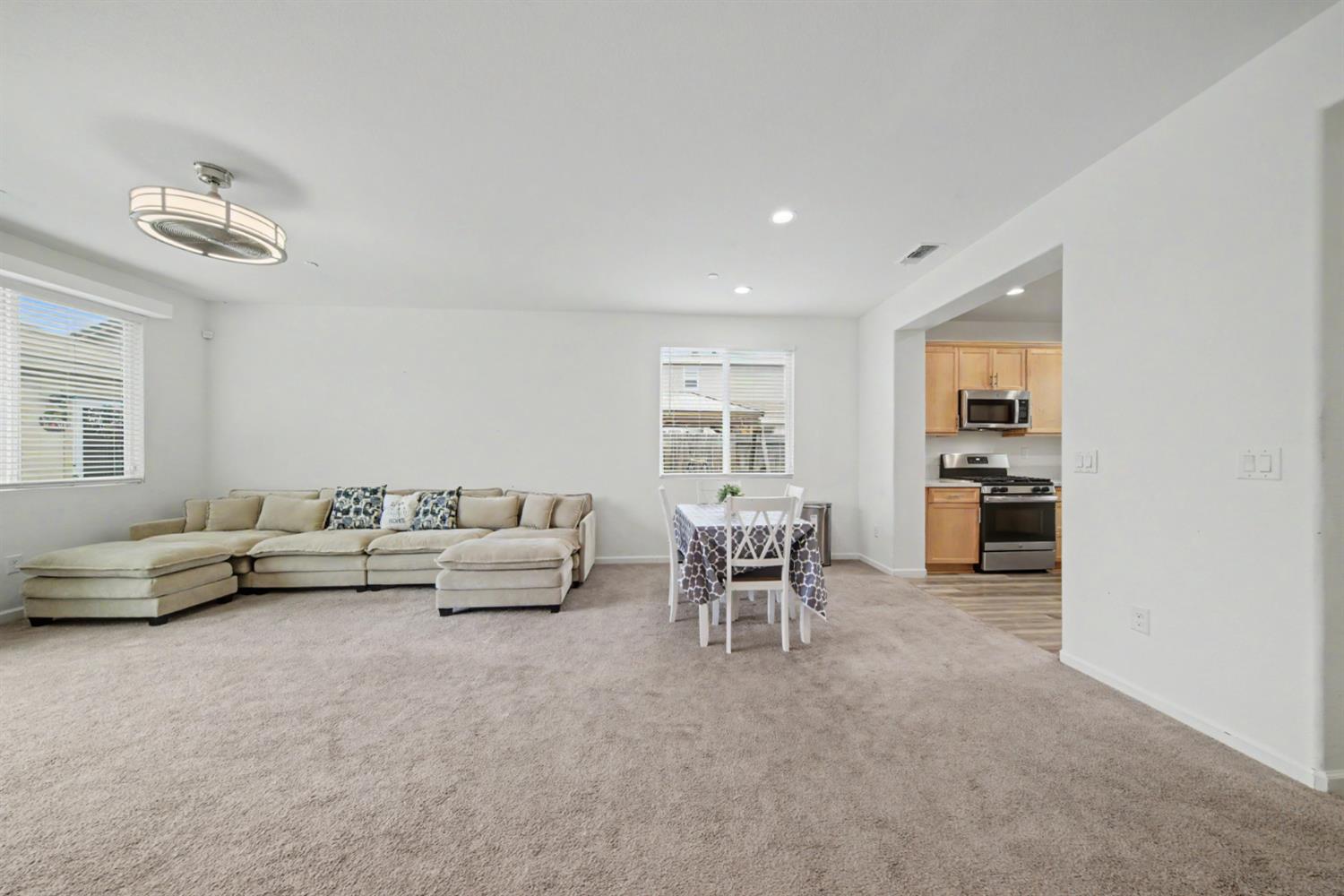 1020 Narada Way, Livingston, CA 95334