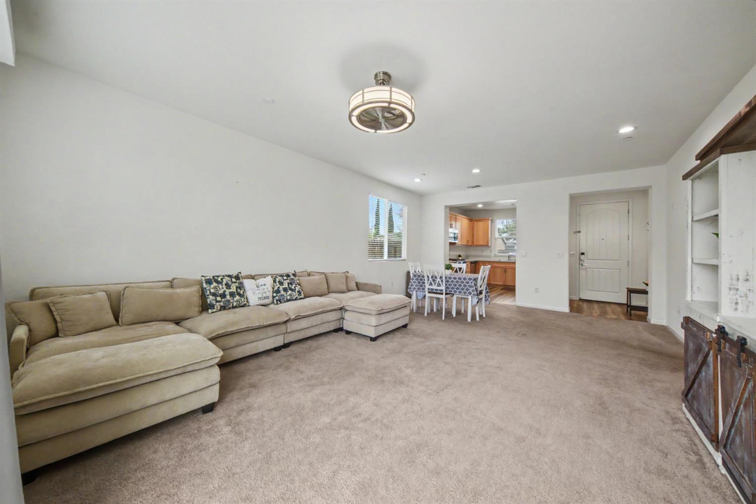 1020 Narada Way, Livingston, CA 95334