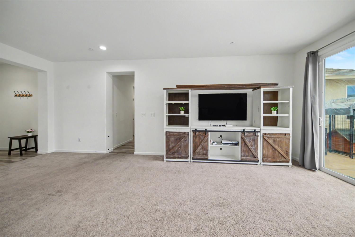 1020 Narada Way, Livingston, CA 95334
