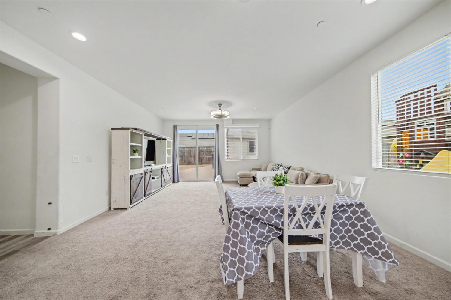 1020 Narada Way, Livingston, CA 95334